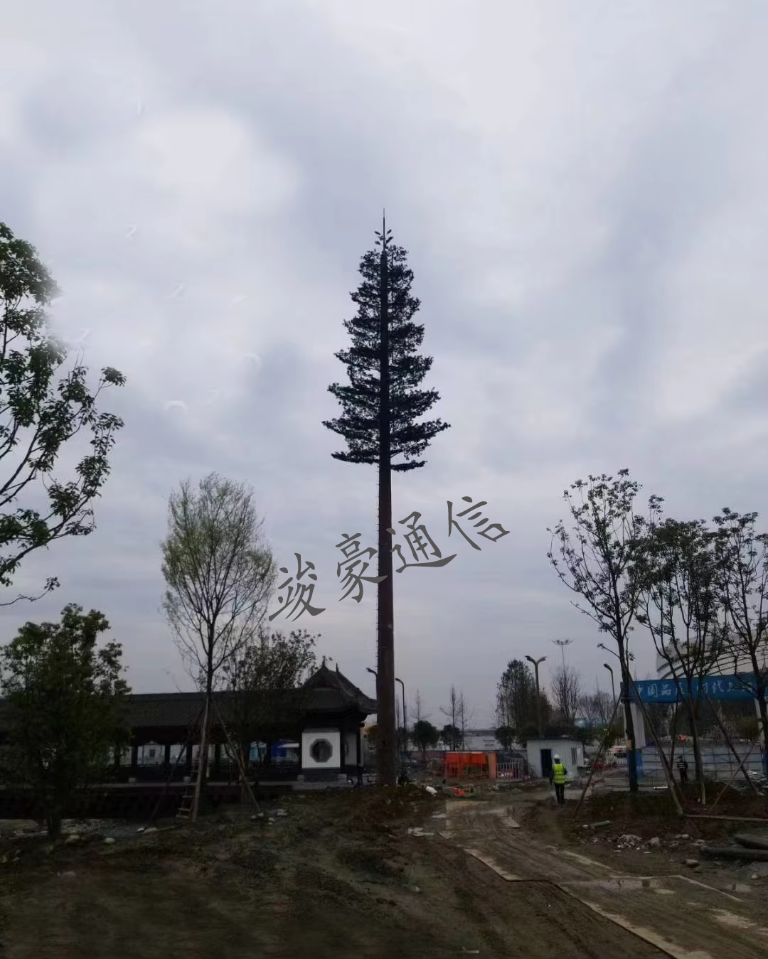 仿树塔安装