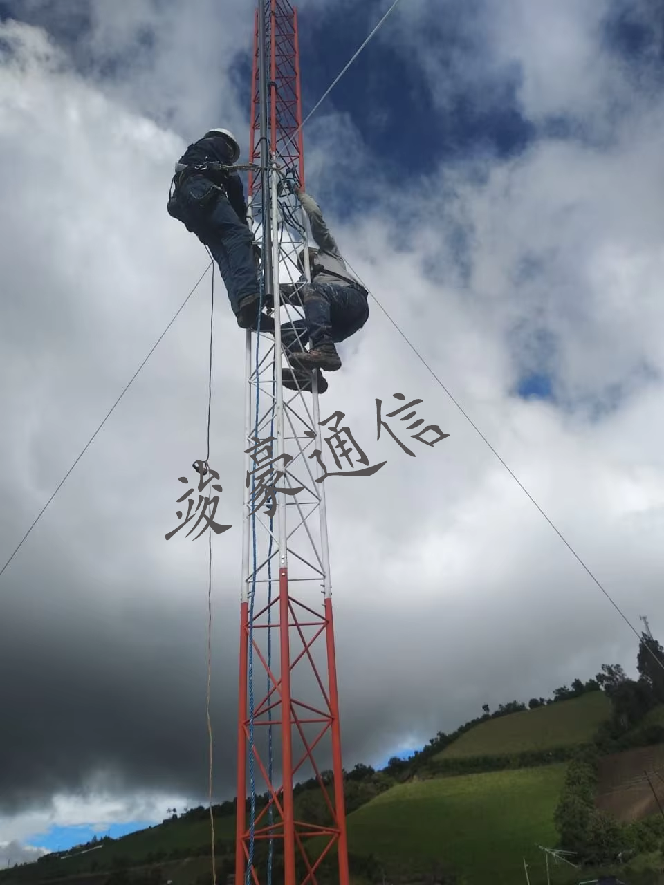 拉线塔