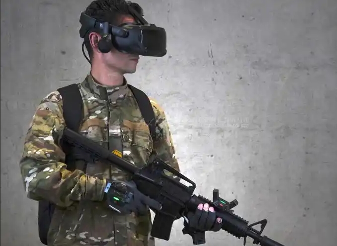 Manus爆火背后：套壳争议与AI新风口